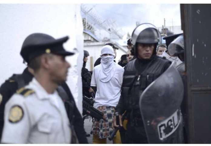 Menores detenidos El 60% de la población recusa en centros para menores son mayores de edad. Foto La Hora: Fabricio Alonzo