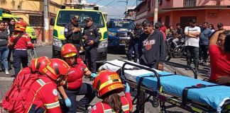 Mujer fallecida tras ataque armado en zona 5. Foto La Hora: CBM