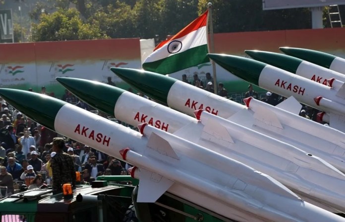 Pakistán denunció la muerte de dos personas en el ataque aéreo perpetrado por la India. Foto La Hora: EFE