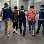 Los presuntos pandilleros fueron capturados en flagrancia. Foto La Hora: PNC