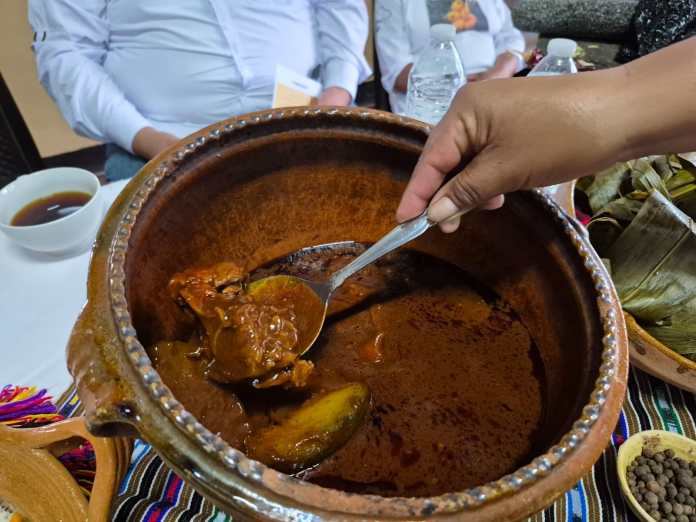 Pepian El platillo más emblemáticos de Guatemala. Foto La Hora: captura.