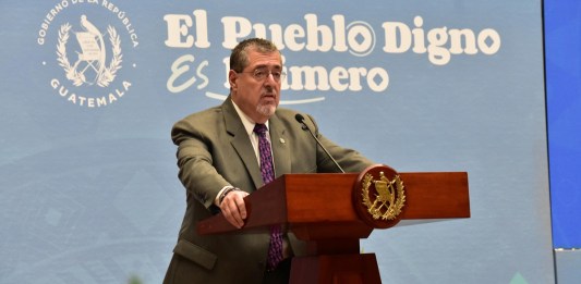 Presidente Bernardo Arévalo habla sobre el impacto de un impuesto de 3.5% en las remesas enviadas desde EE. UU.