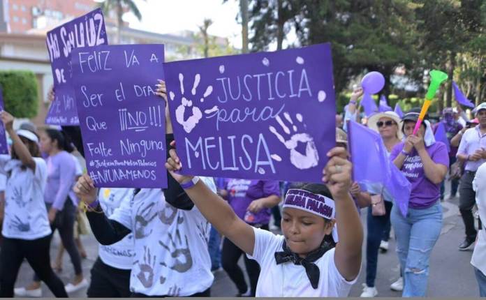 Protesta Melisa Palacios Amigos y familiares de Melisa Palacio esperan que el caso sea trasladado a la capital. Foto La Hora: Fabricio Alonzo