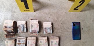 Más de Q60 mil en efectivo localizado en allanamiento realizado en Baja Verapaz. Foto La Hora: PNC