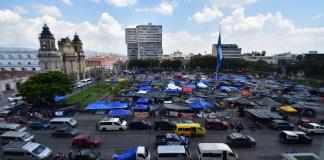 A pesar de las acciones del gobierno, por quinto día consecutivo, STEG acampa en la Plaza de la Constitución STEG