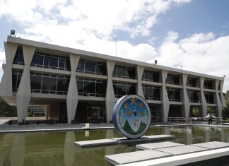 Rectoría de la Universidad de San Carlos de Guatemala. Foto La Hora: Archivo La toma de decisiones durante la gestión de Walter Mazariegos ha sido cuestionada, desde su elección en mayo de 2022. Foto: La Hora/Archivo