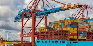 SAT pone en marcha plan para reducir tiempos en los puertos para exportación