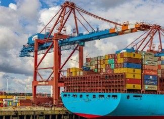SAT pone en marcha plan para reducir tiempos en los puertos para exportación