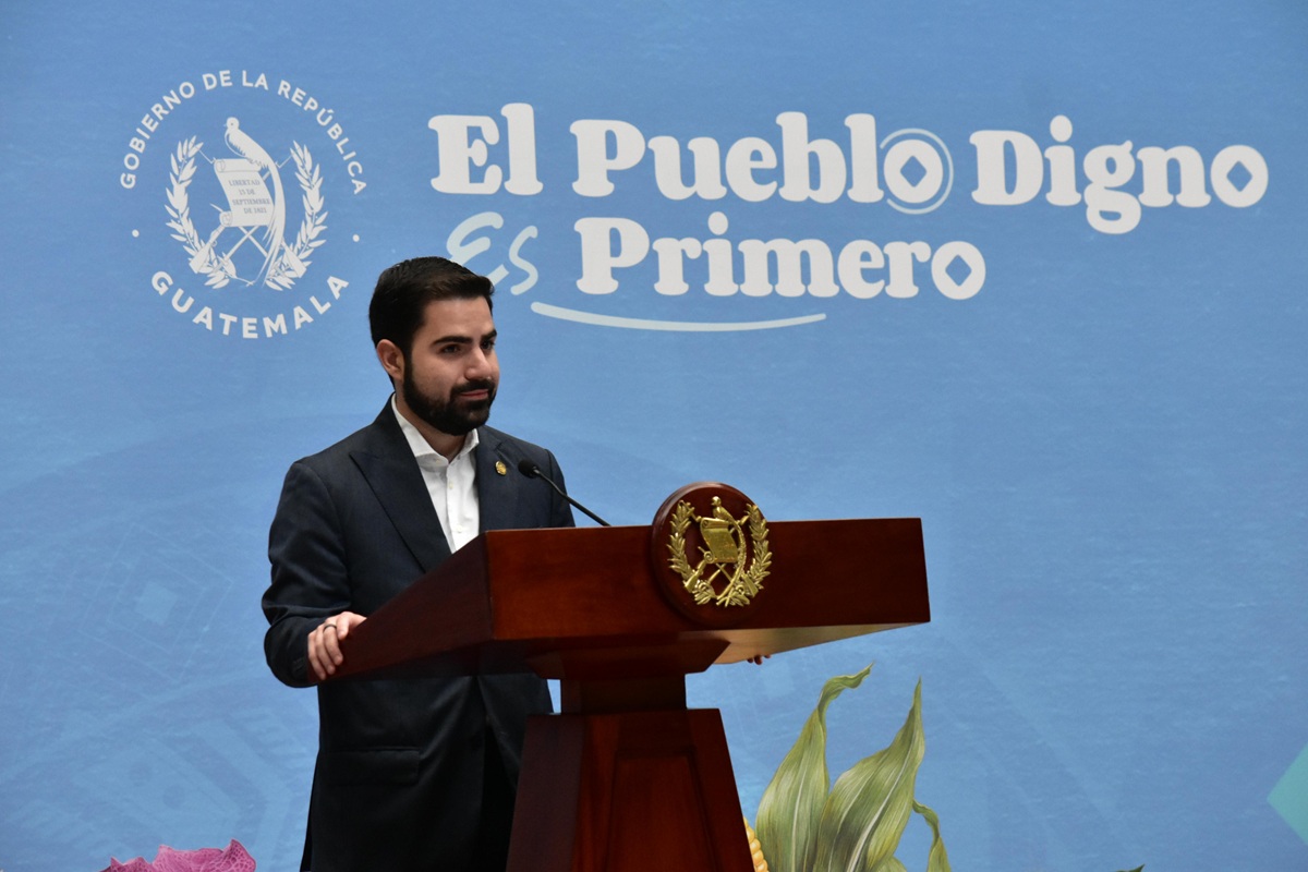 Secretario de Comunicación Social de la Presidencia, Santiago Palomo, sobre la política de protección para periodistas.