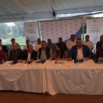 Al centro la magistrada Blanca Alfaro y a su lado izquierdo el diputado de VAMOS, Luis Rodríguez. Foto: La Hora / Redes sociales.