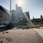 Parte de la Iglesia Cristiana del Centenario en San Luis, Misuri, se derrumbó el viernes 16 de mayo de 2025, cuando fuertes tormentas, incluyendo un posible tornado, azotaron la ciudad. (Foto AP/Michael Phillis)