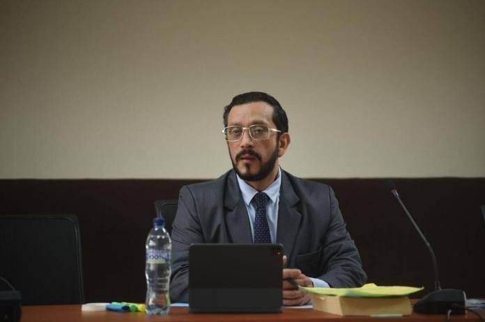 Victor Cruz Juez Víctor Cruz solicitó licencia para auentarse de sus labores aunque se desconocen los motivos. Foto La Hora: Fabricio Alonzo