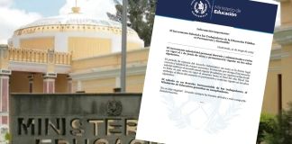 Fachada del edificio del Ministerio de Educación y comunicado sobre la vigencia del aumento salarial. Foto La Hora: Mineduc