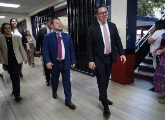 Henry Arriaga logró su reelección como decano de la Faculta de Derecho de la USAC. Foto La Hora: Facultad de Derecho USAC