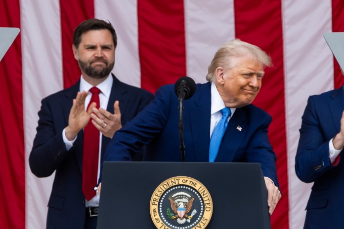 Un tribunal de apelaciones levanta el bloqueo contra los aranceles de Trump