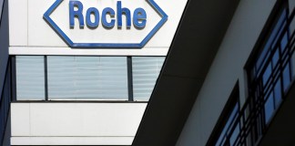 Farmacéutica Roche se plantea reducir su inversión en EE.UU. ante la orden de Trump de bajar los precios.