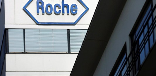 Farmacéutica Roche se plantea reducir su inversión en EE.UU. ante la orden de Trump de bajar los precios.