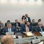 El canciller Carlos Ramiro Martínez explica a diputados por el acuerdo 65-2025 respecto a la Convención de Viena. Foto: La Hora