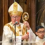 El cardenal Dolan rompe el silencio del Vaticano con la foto de Trump vestido de Papa. Foto La Hora: EFE.