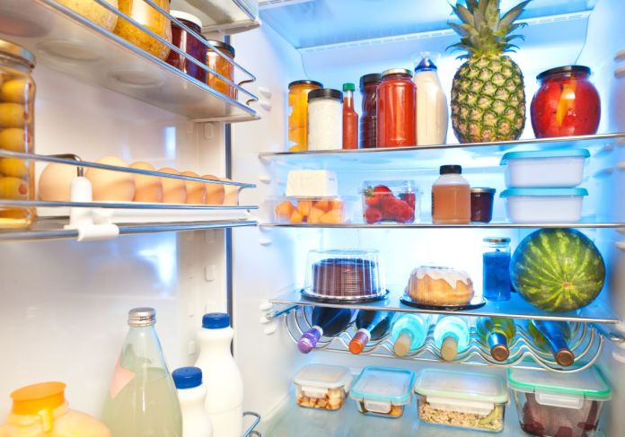 comida refrigerador ¿Sabes cuánto duran los alimentos en el refri o congelador? Conservarlos bien evita enfermedades y desperdicio.
