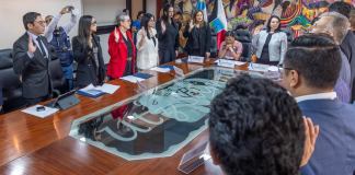 Los delegados del sector empresarial, trabajador y gubernamental son juramentados para la Comisión Nacional del Salario 2025-2027. Foto: Ministerio de Trabajo