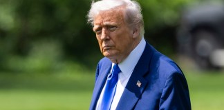 Fotografía de archivo del Presidente Donald Trump en la Casa Blanca. Foto La Hora: EFE