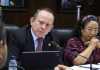 El ministro de Desarrollo, Abelardo Pinto, responde por la creación de un nuevo partido político por algunos diputados de Semilla. Foto: Congreso de la República