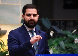 Santiago Palomo, dio a conocer que presentará una denuncia en contra de la cuenta de Netcenter "!Yes, Master!".