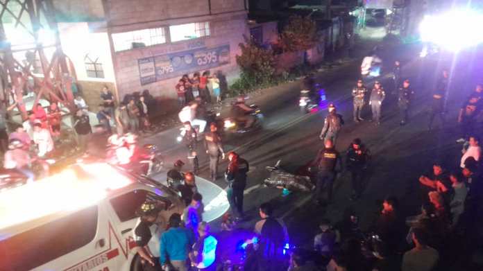 El tráfico en el sector de Prados de Villa Hermosa y Ciudad Real se encuentra complicado. Foto La Hora: PMT Villa Nueva. El tráfico en el sector de Prados de Villa Hermosa y Ciudad Real se encuentra complicado. Foto La Hora: PMT Villa Nueva.