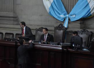 El presidente del Congreso, Nery Ramos, informa de los trabajos en el Palacio Legislativo que podría impedir realizar sesión solemne por el aniversario de la Constitución. Foto: La Hora / José Orozco