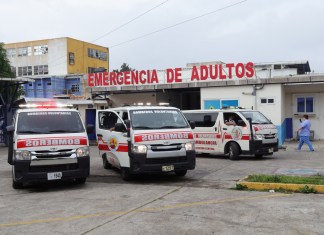 Tres privados de libertado fueron trasladados tras sufrir diversas heridas durante un altercado en el Centro Preventivo de la Zona 18.