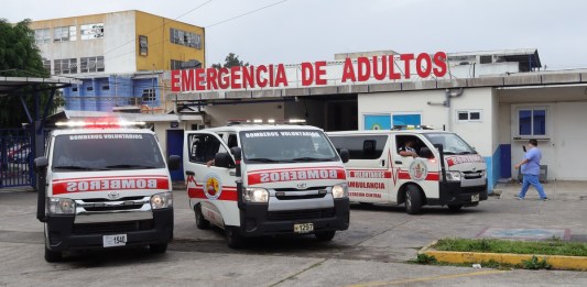 Tres privados de libertado fueron trasladados tras sufrir diversas heridas durante un altercado en el Centro Preventivo de la Zona 18.