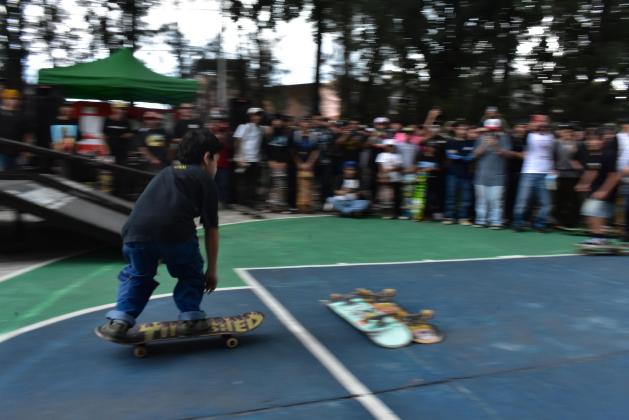 participante del evento "día internacional del skateboarding" realizado en la Colonia Centro America, zona 7. Foto La Hora: Daniel Ramírez