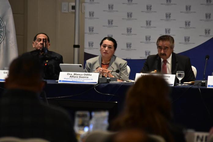 Durante la reunión del Tribunal Supremo Electoral (TSE) se habló sobre los viajes para miembros de partidos políticos publicado por La Hora. Foto La Hora: Daniel Ramírez