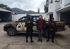 Agentes de SGAIA dieron captura a un presunto coyote en La Mesilla, Huehuetenango, luego de verificar que cuenta con 2 órdenes de captura por tráfico de personas.
