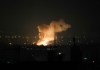 Humo saliendo de un edificio después de una explosión en Tehran. Foto La Hora: AP
