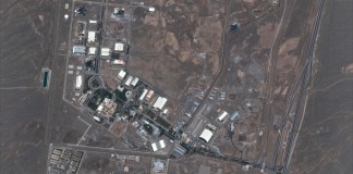 Imágenes satelitales de la planta subterránea de enriquecimiento de uranio Natanz. Foto La Hora: AP