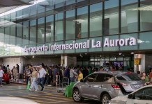 Calvario por Smart Home sigue, ahora elevador se queda trabado en Aeropuerto El Ministerio de Comunicaciones busca separar las funciones de Aeronáutica Civil a cargo de los aeropuertos. Foto La Hora
