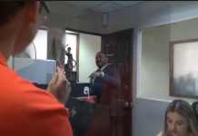 Un grupo de abogados realizó una serie de reclamos contra el magistrado Alejandro Prado. Foto La Hora: Captura de Pantalla