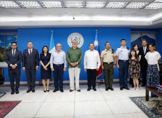 Gobierno de Guatemala en la apertura de Centro de Impresión de Pasaportes en Taipéi, Taiwán.