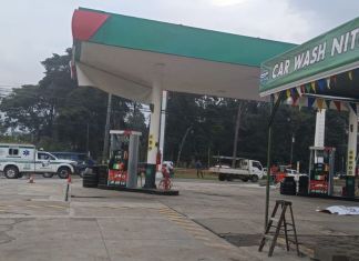 Bomberos Municipales Departamentales, acudiendo a un ataque armado en una gasolinera en el kilómetro 18 de la ruta al Pacífico. Foto La Hora: Asonbomd