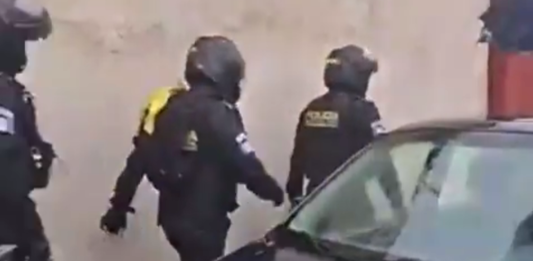 Autoridades del Ministerio de Gobernación y de la Municipalidad de Antigua Guatemala no han tenido ningun pronunciamiento ante el posible uso de equipamiento de la PNC para el trasladado del jefe edil antigüeño