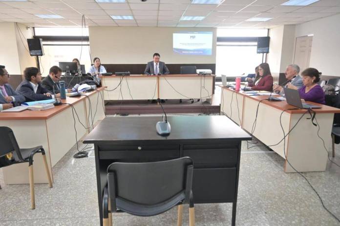 MP presentó afiches de 