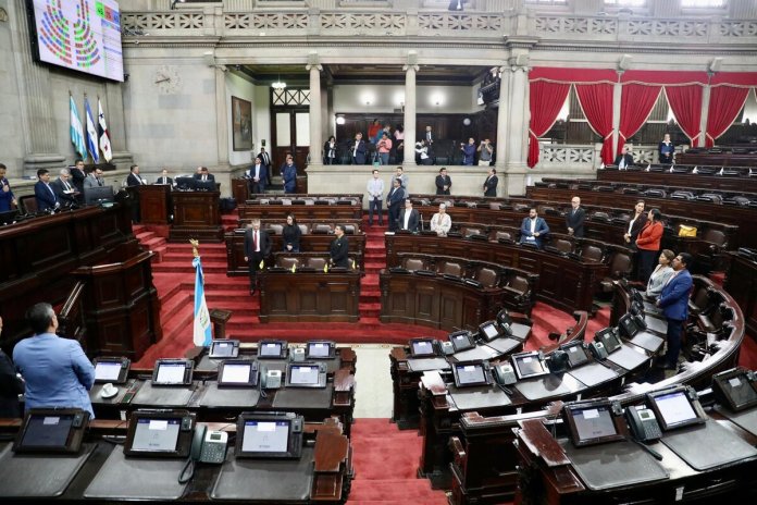Los diputados deben elegir a dos directores para la Superintendencia de Competencia. Foto La Hora: Congreso
