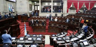 Los diputados deben elegir a dos directores para la Superintendencia de Competencia. Foto La Hora: Congreso