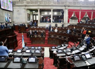 Los diputados deben elegir a dos directores para la Superintendencia de Competencia. Foto La Hora: Congreso
