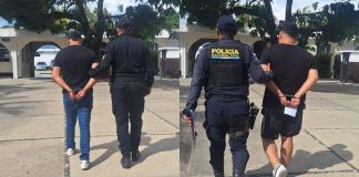 Presuntos coyotes que transportaban a 19 extranjeros fueron capturados en Chiquimula. Foto La Hora: PNC