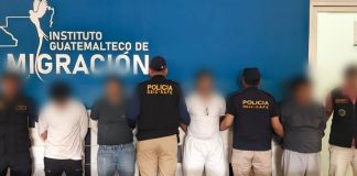 Guatemaltecos deportados de El Paso, Texas capturados. Foto La Hora: PNC