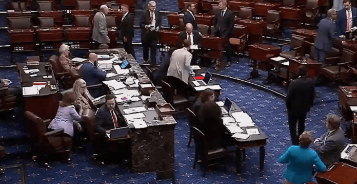 El Senado de EE UU ajusto la propuesta fiscal de Trump y el impuesto de remesas se reduce a 1 El Senado de EE. UU. ajustó la propuesta fiscal de Trump y el impuesto de remesas se reduce a 1%