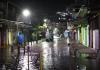 Fotografía de una calle inundada este miércoles, en el balneario de Acapulco en Guerrero (México). El huracán Erick alcanzó la categoría 4 y se dirige hacia las costas de Oaxaca y Guerrero, en el sur de México. Foto La Hora: EFE.